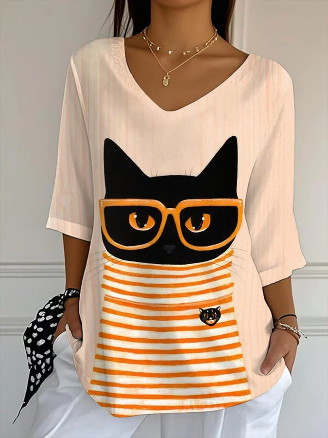 Women'S Autumn Cozy Cat in Clothes Print T-Shirt