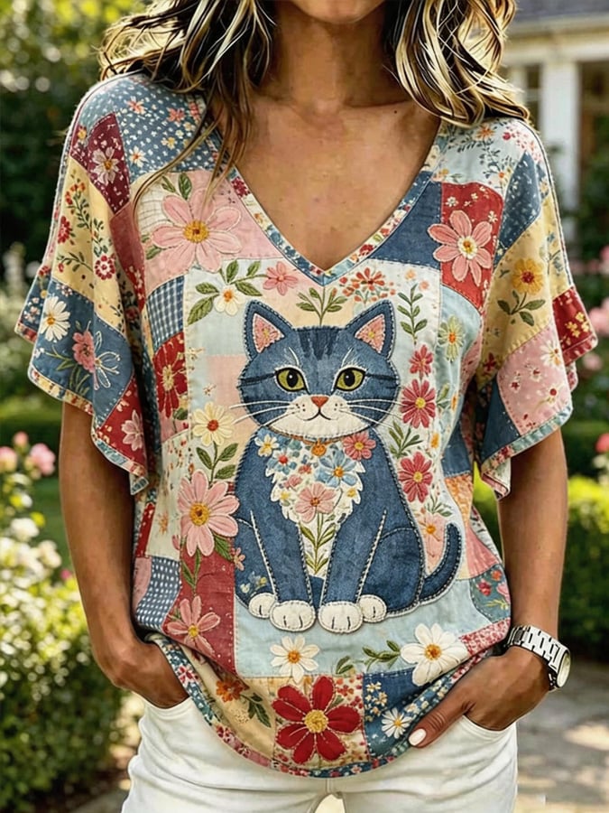 Women's Cat and Floral Print V-Neck Casual T-Shirt