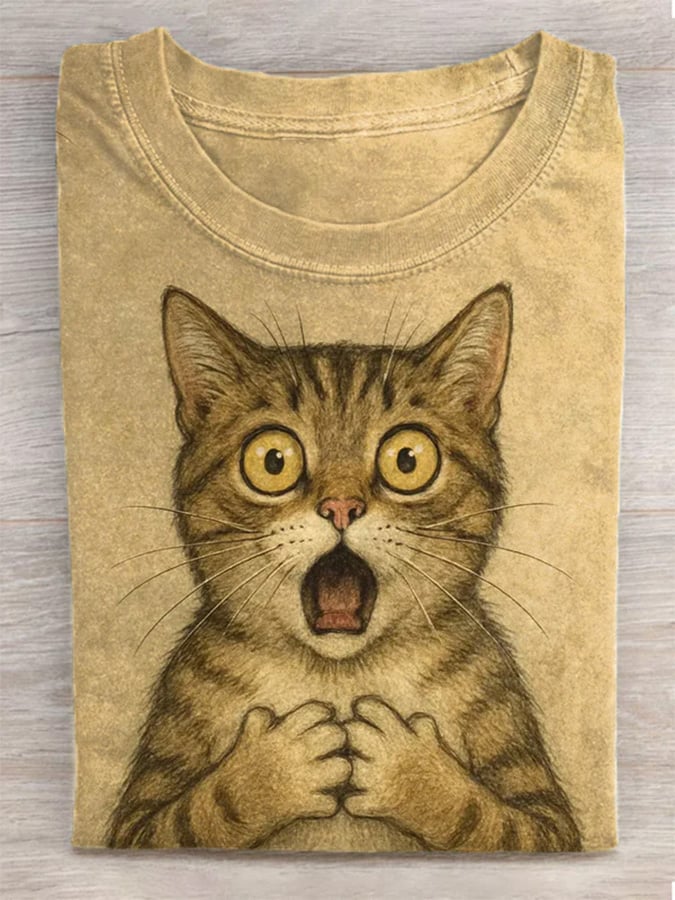 Women's Cute Animal Scared Cat Pattern Print Round Neck T-Shirt