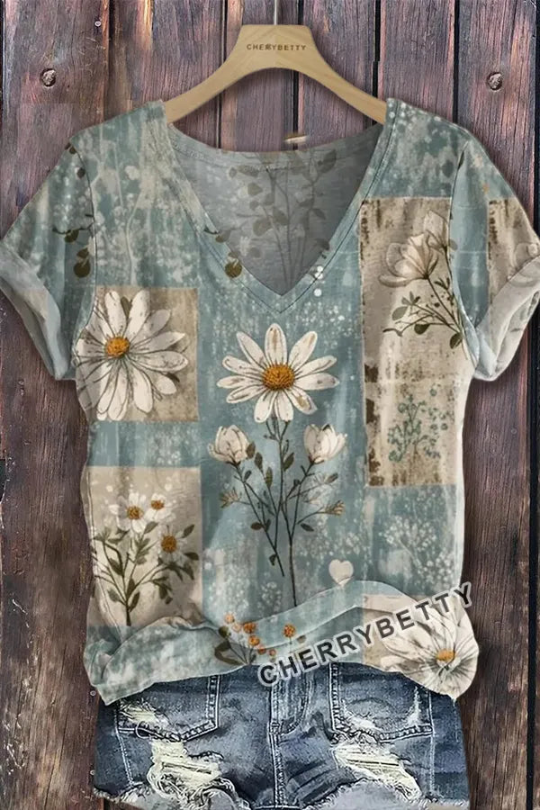 Vintage Daisy Floral Print V-Neck T-Shirt