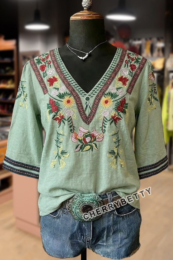 Retro Floral Embroidered V-Neck Short Sleeve Top