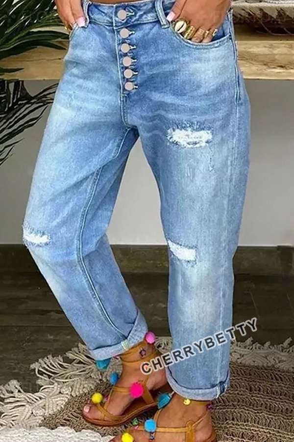 Casual Button Detailed Cut Out Distressed Jeans